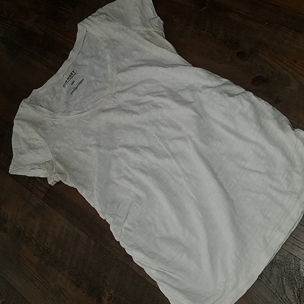 Old Navy solid white tee sz S rouched sides